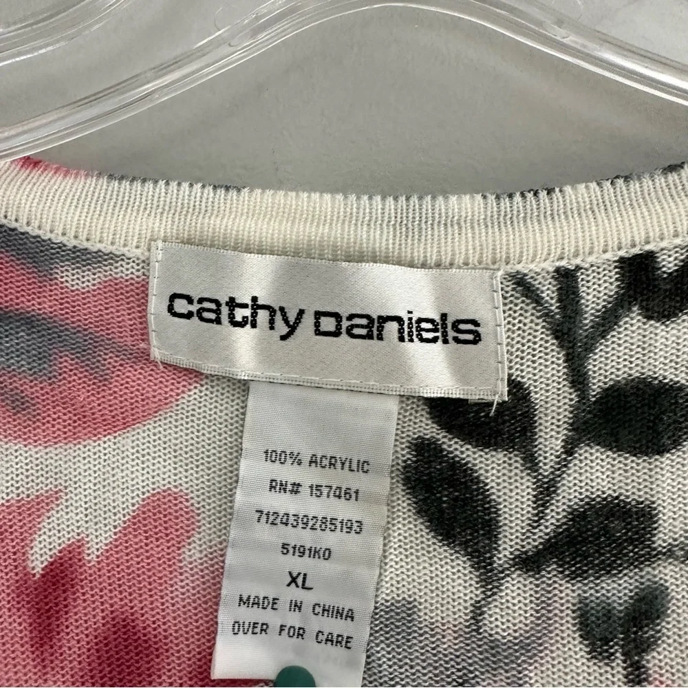 NWT Cathy Daniels Zip Front White Coral Gem Cardigan Sweater - Picture 3 of 6